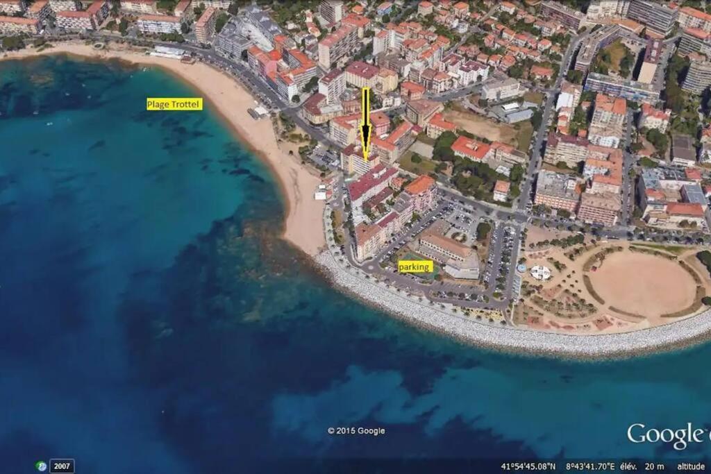 Magnifique F3 Les Pieds Dans L'Eau. Appartement Ajaccio  Buitenkant foto